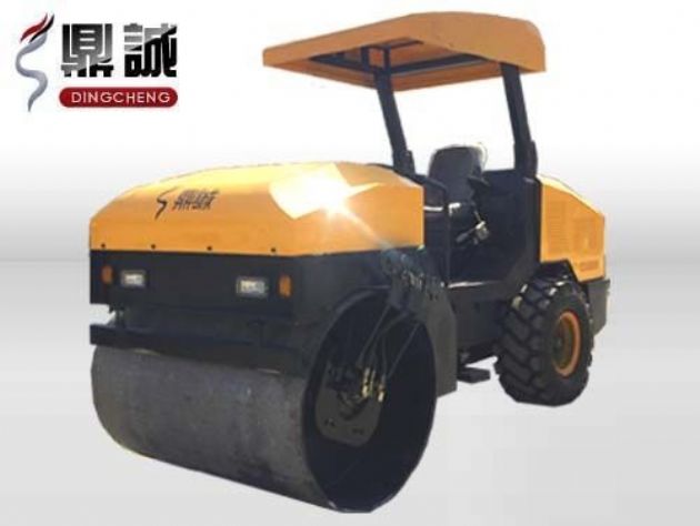 點(diǎn)擊查看詳細(xì)信息<br>標(biāo)題：4噸單鋼輪振動(dòng)壓路機(jī) 閱讀次數(shù)：14099